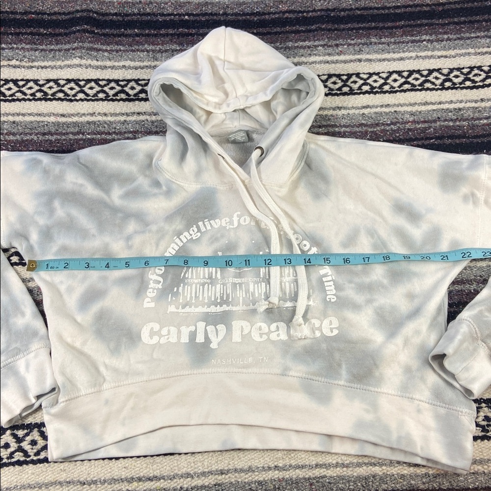 New NWT Carly Pierce Grand Ole Opry Tie-Dye Cropped Hoodie Sweatshirt Nashville